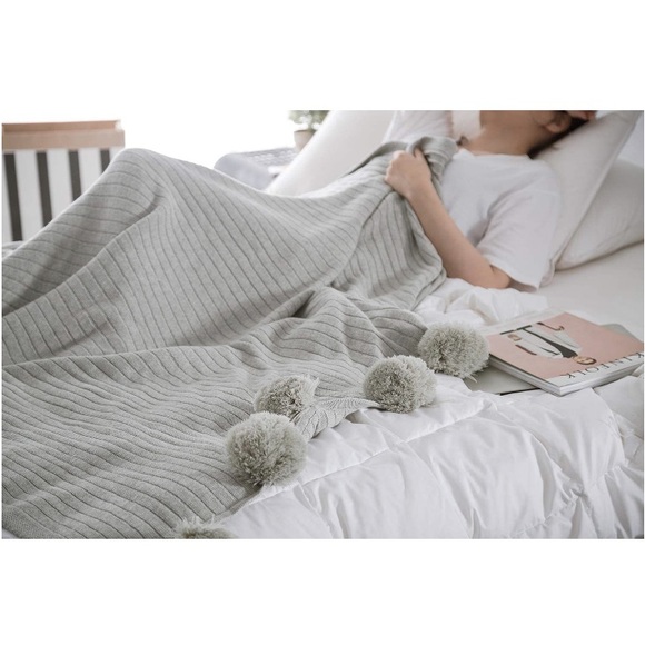 Light Grey Pompom Fringe Chic Cozy Soft Throw Blanket/Cover for Dorm/Living Room - Picture 4 of 11